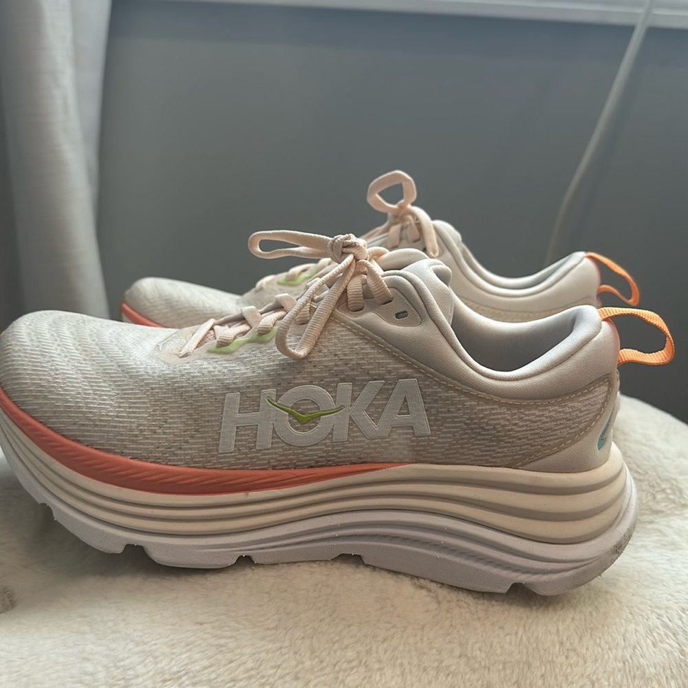Women Hokas Gaviota 5 | Size 7
